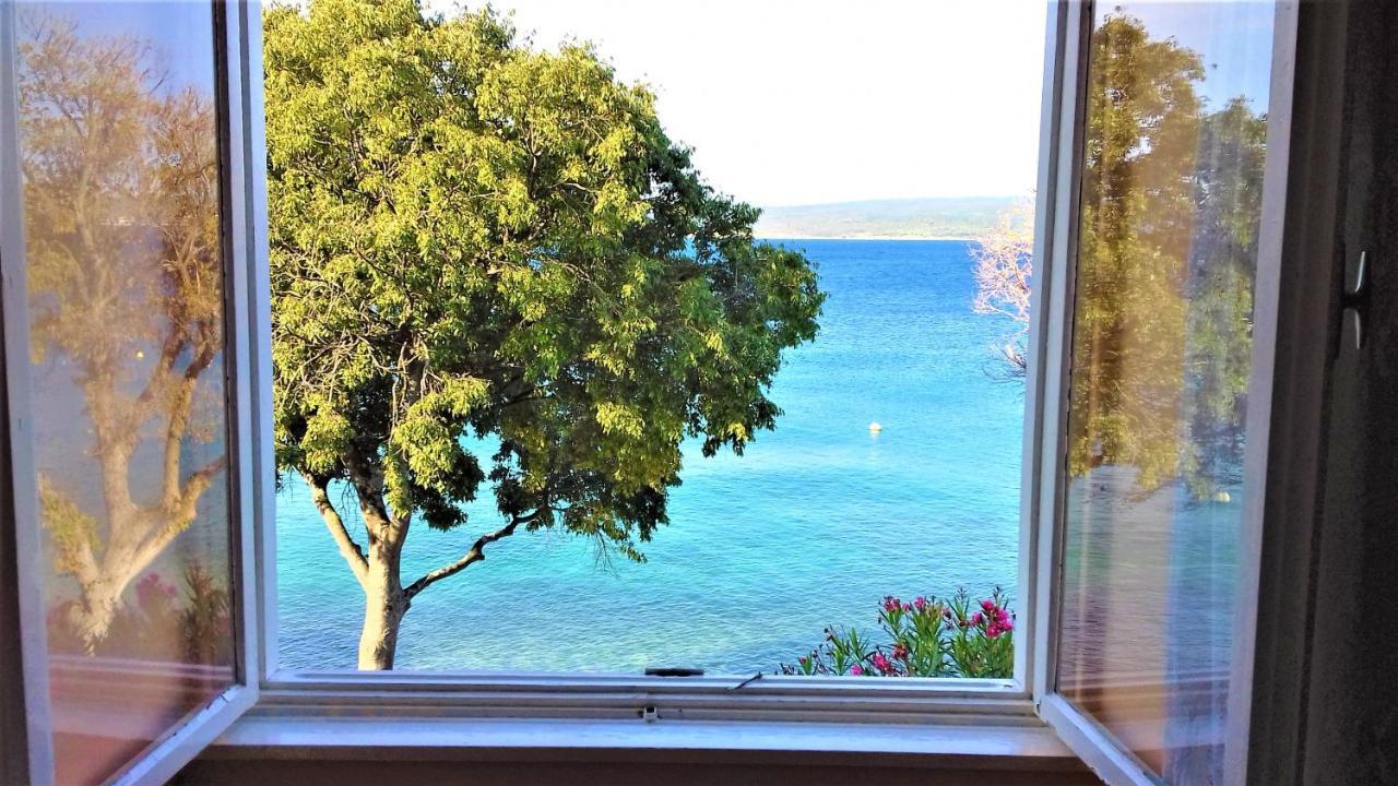 Branko Fabijanic Front Row By The Sea Apartment Selce Bagian luar foto