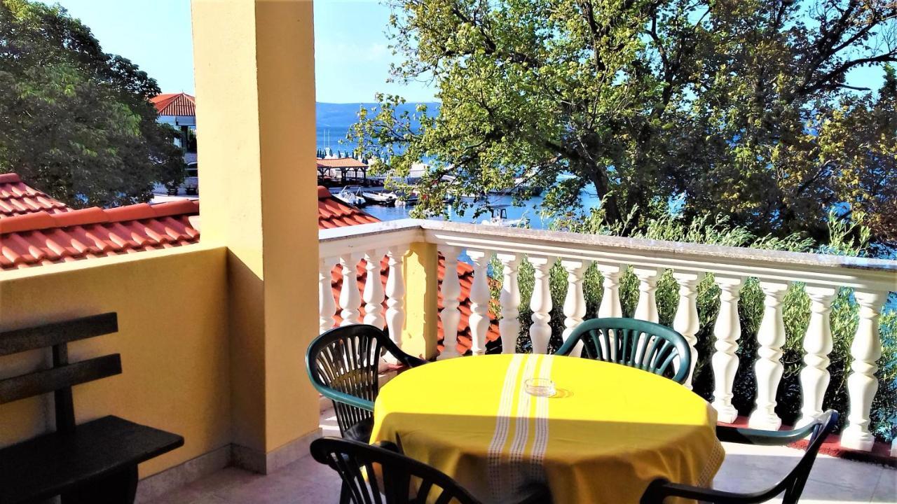 Branko Fabijanic Front Row By The Sea Apartment Selce Bagian luar foto