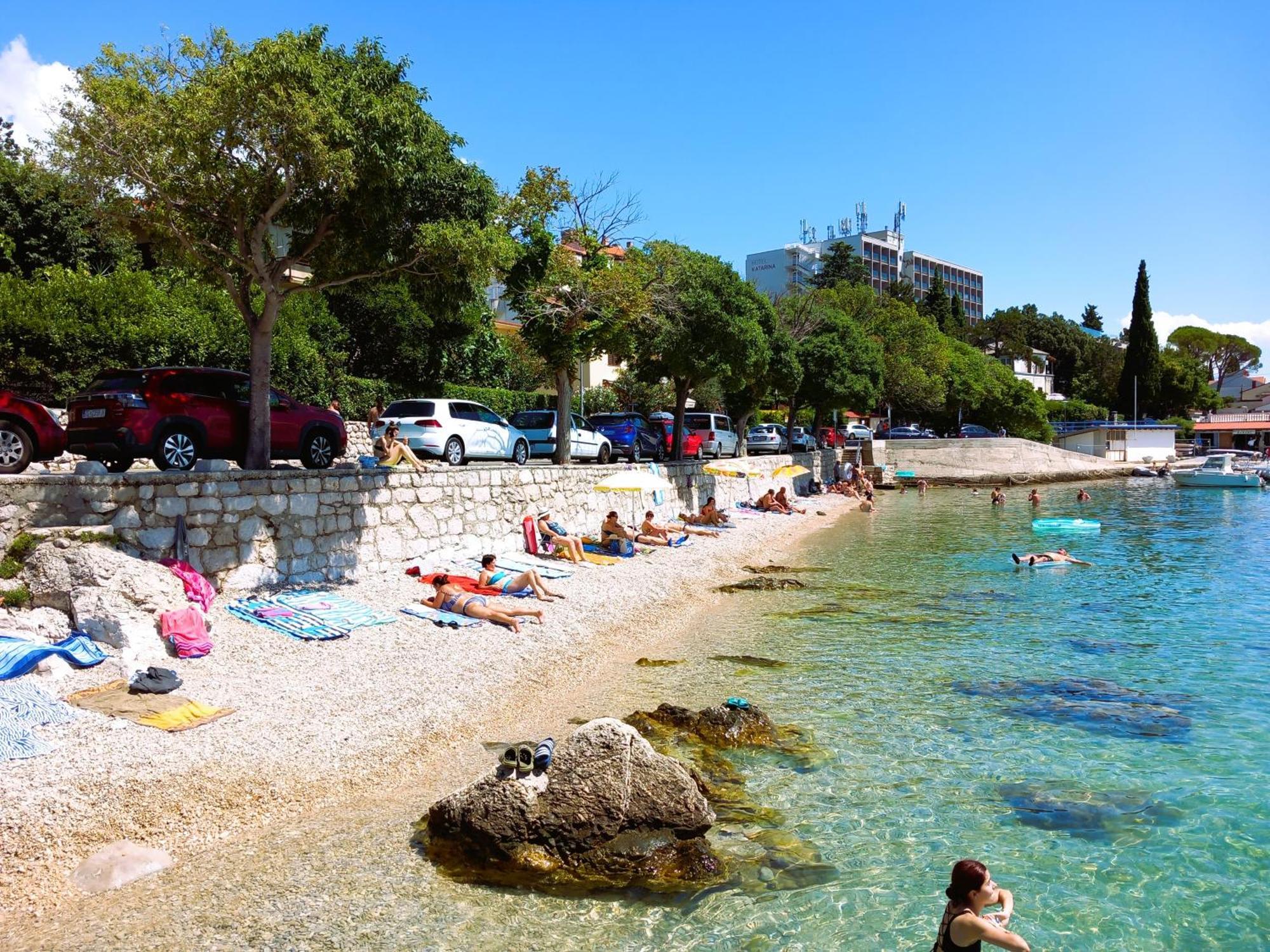 Branko Fabijanic Front Row By The Sea Apartment Selce Bagian luar foto